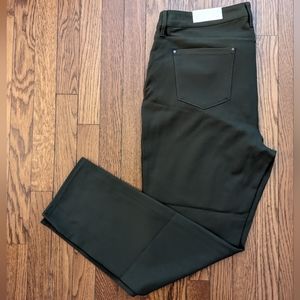 🆕 NWT Chico's olive green slim fit pants